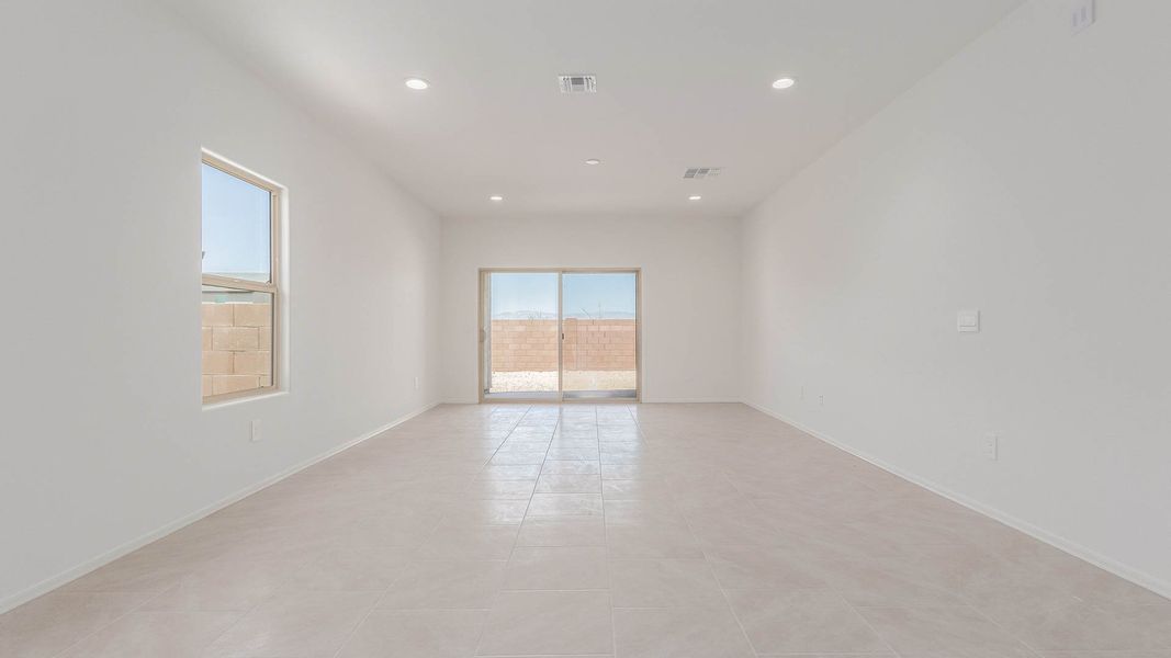 Spacious, unfurnished interior of a new home in The Oasis at Rocking K, Vail (Image 16). Spacious, unfurnished interior of a new home in The Oasis at Rocking K, Vail (Image 16).