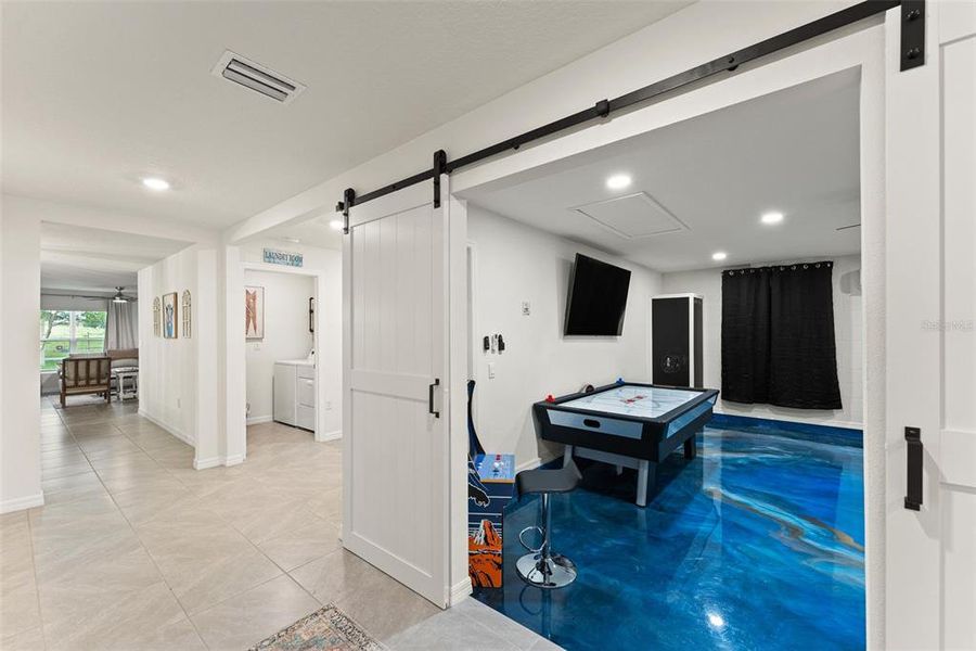 Furnished interior view inside a new home in , Spring Hill (Image 46).