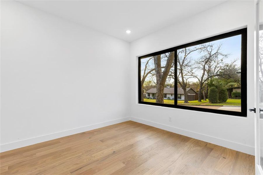 Spacious, unfurnished interior of a new home in , Dallas (Image 35).