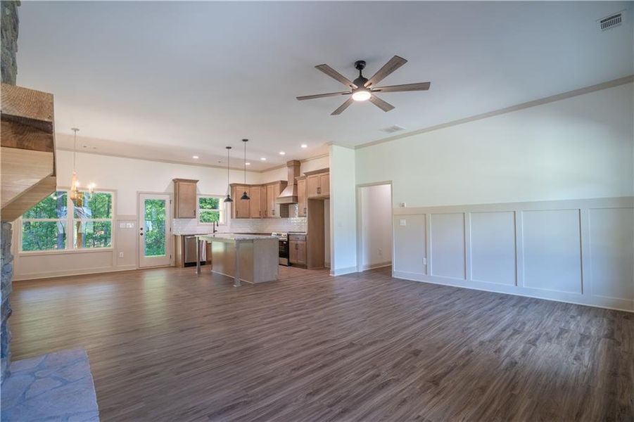 Spacious, unfurnished interior of a new home in , Temple (Image 28).