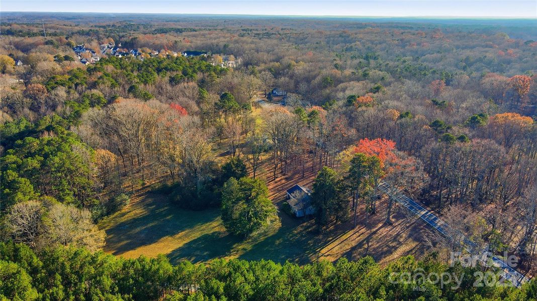 Natural landscape and outdoor views near in Matthews (Image 12). Natural landscape and outdoor views near in Matthews (Image 12).