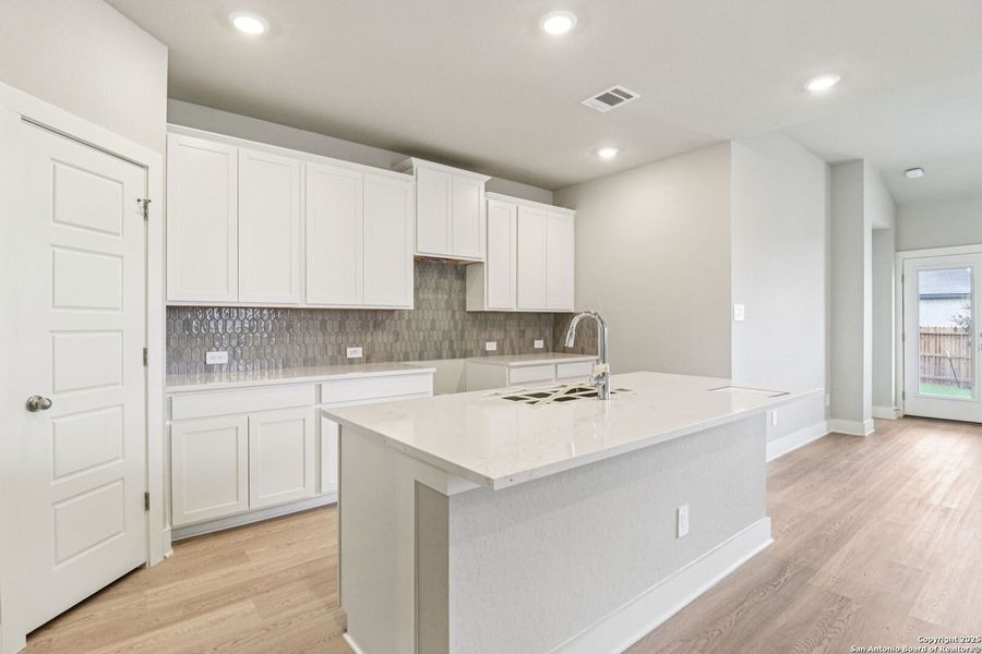 Furnished interior view inside a new home in Thomas Pond, San Antonio (Image 11). Furnished interior view inside a new home in Thomas Pond, San Antonio (Image 11).