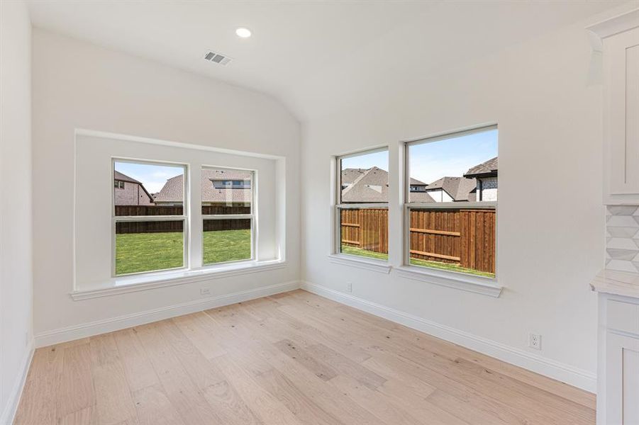 Spacious, unfurnished interior of a new home in Windsong Ranch Classic 61, Prosper (Image 29). Spacious, unfurnished interior of a new home in Windsong Ranch Classic 61, Prosper (Image 29).