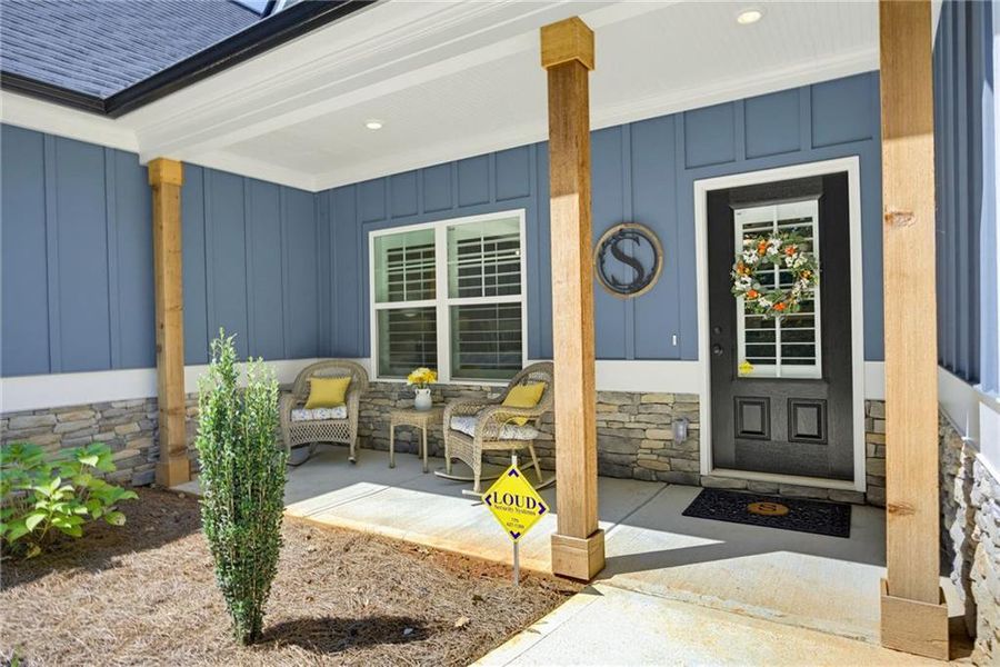 Exterior details and patio area of a home in , Dallas (Image 25).