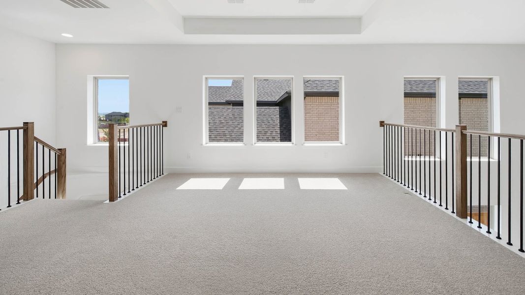 Spacious, unfurnished interior of a new home in Eliana, McKinney (Image 23).