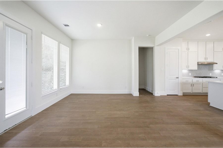 Spacious, unfurnished interior of a new home in Suncreek Estates, Rosharon (Image 34). Spacious, unfurnished interior of a new home in Suncreek Estates, Rosharon (Image 34).