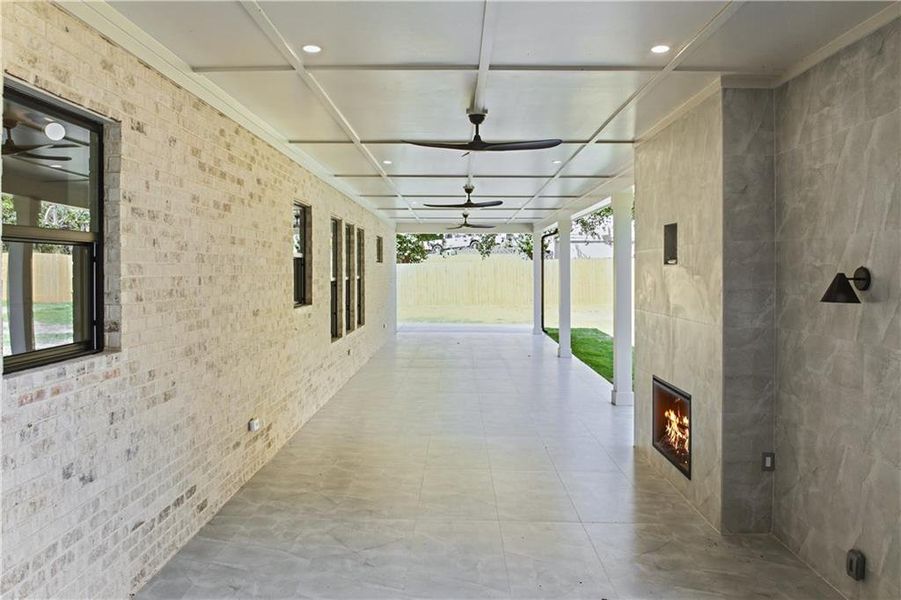 Image 87 of a home in .