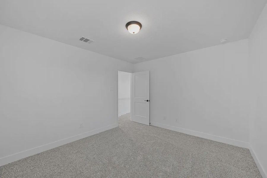 Spacious, unfurnished interior of a new home in Grange, Katy (Image 32).
