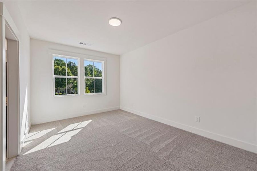 Spacious, unfurnished interior of a new home in White Post on Lake Lanier, Gainesville (Image 21). Spacious, unfurnished interior of a new home in White Post on Lake Lanier, Gainesville (Image 21).