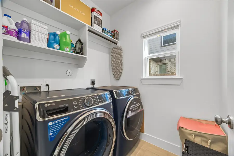 Full equipped Utility, window for better lightning.