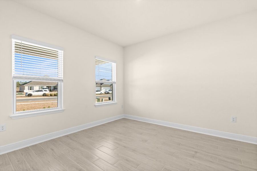 Spacious, unfurnished interior of a new home in Lake Merial, Panama City (Image 42).