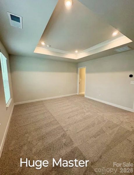 Spacious, unfurnished interior of a new home in Cannon Run, Concord (Image 10).