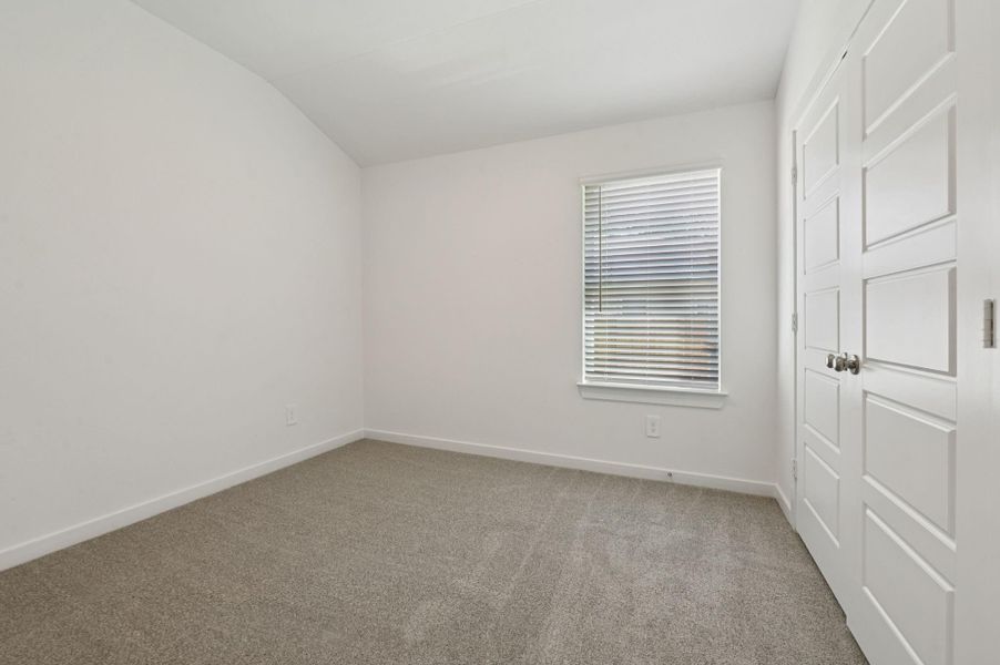 Spacious, unfurnished interior of a new home in , Conroe (Image 28).