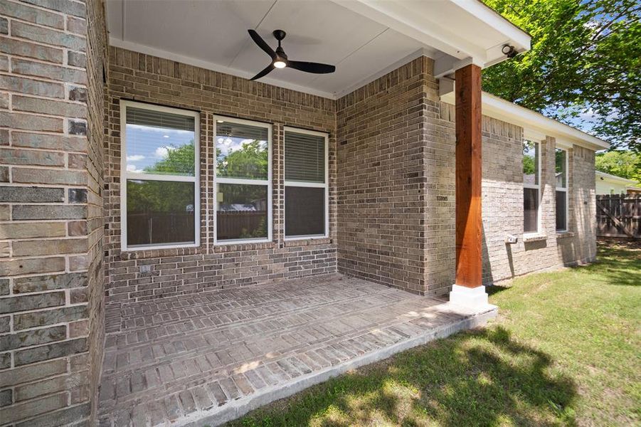 Exterior details and patio area of a home in , Waxahachie (Image 22).