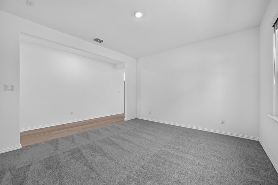 Spacious, unfurnished interior of a new home in Parks at Foster Crossing, Anna (Image 29). Spacious, unfurnished interior of a new home in Parks at Foster Crossing, Anna (Image 29).
