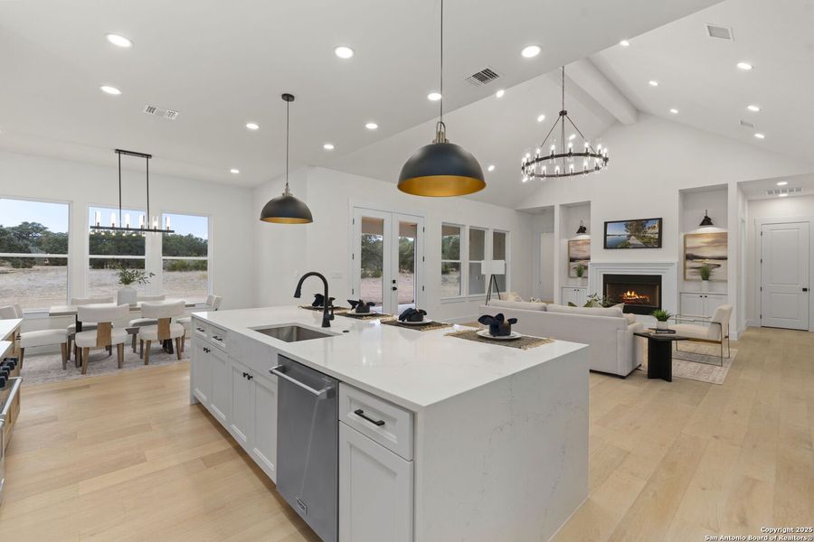 Furnished interior view inside a new home in , Bandera (Image 8).