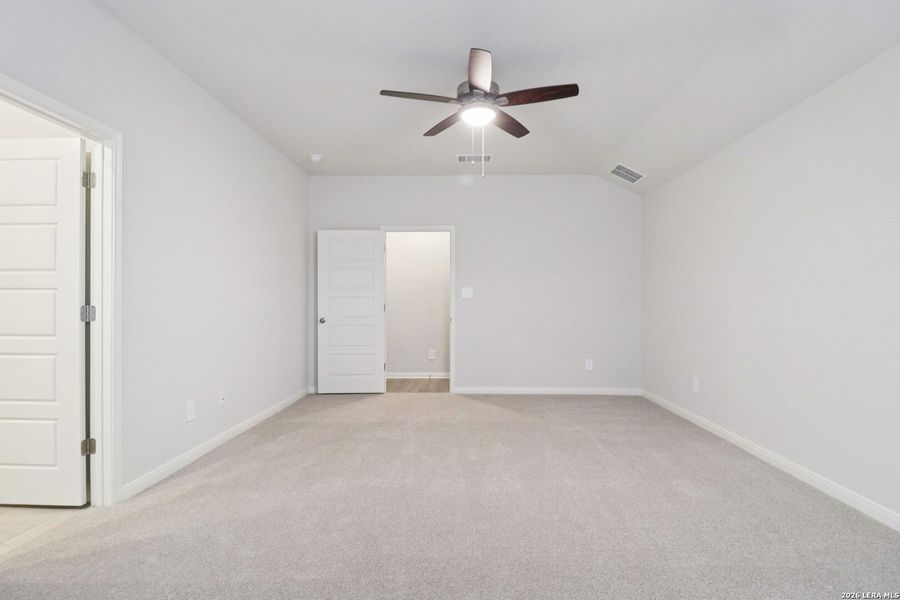 Spacious, unfurnished interior of a new home in Kallison Ranch, San Antonio (Image 17).