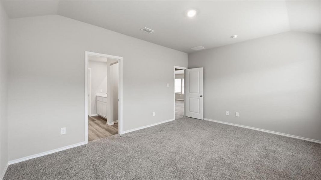 Spacious, unfurnished interior of a new home in Hickory Grove, Denton (Image 31). Spacious, unfurnished interior of a new home in Hickory Grove, Denton (Image 31).