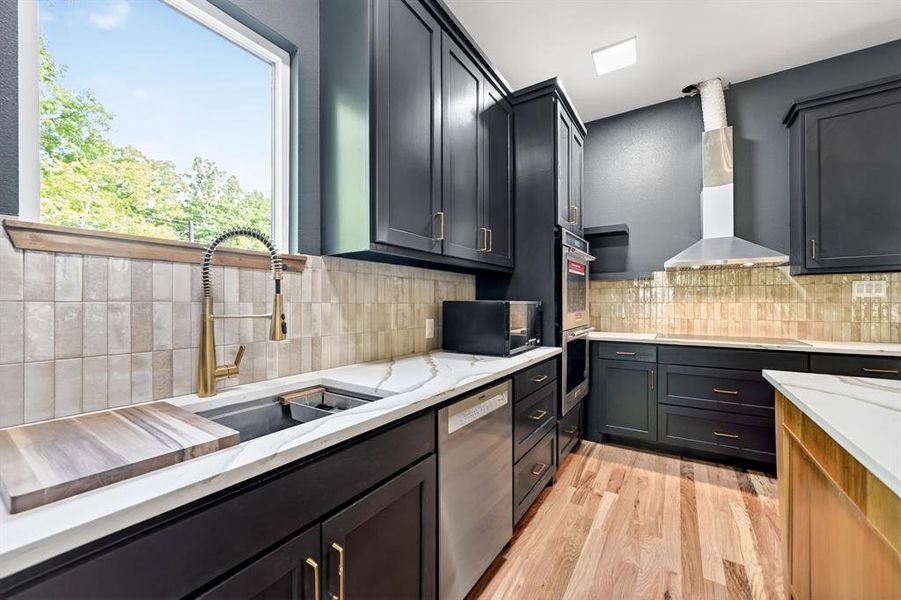 Furnished interior view inside a new home in , Mabank (Image 31). Furnished interior view inside a new home in , Mabank (Image 31).