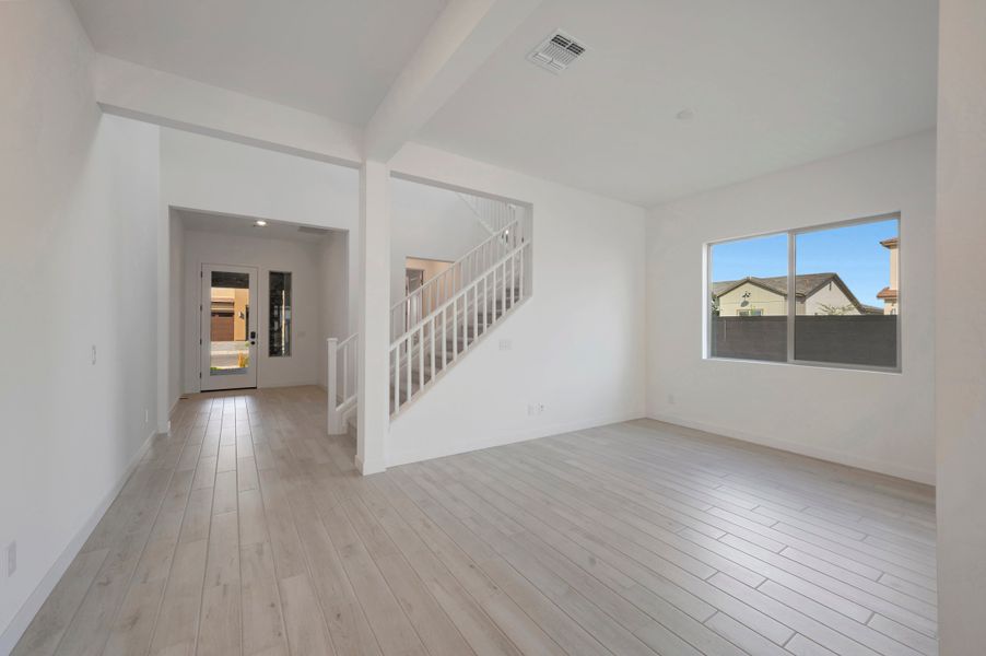 Spacious, unfurnished interior of a new home in Soleo, San Tan Valley (Image 25). Spacious, unfurnished interior of a new home in Soleo, San Tan Valley (Image 25).
