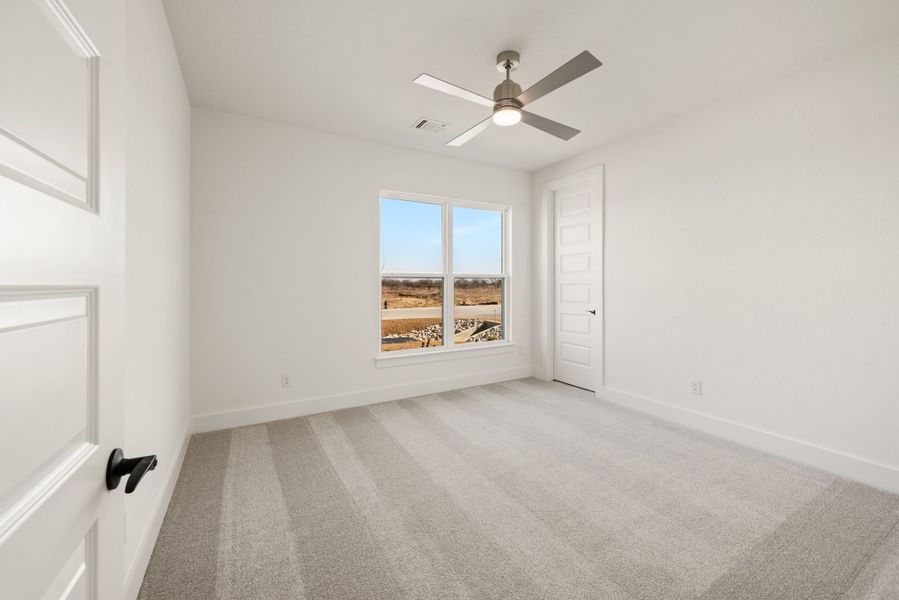 Spacious, unfurnished interior of a new home in Settlers Glen, New Fairview (Image 37). Spacious, unfurnished interior of a new home in Settlers Glen, New Fairview (Image 37).