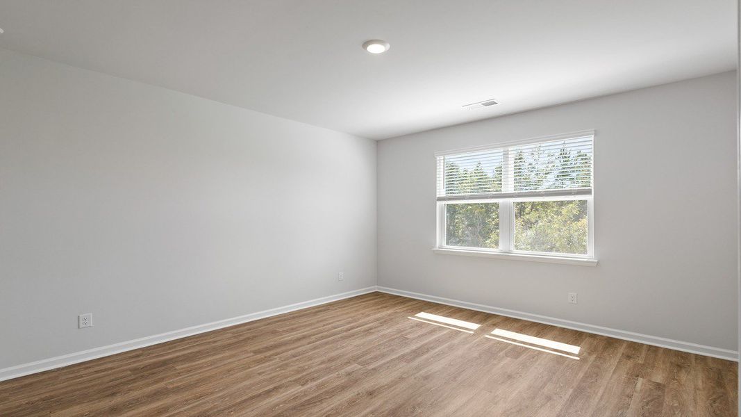 Spacious, unfurnished interior of a new home in Sheep Island, Summerville (Image 12). Spacious, unfurnished interior of a new home in Sheep Island, Summerville (Image 12).