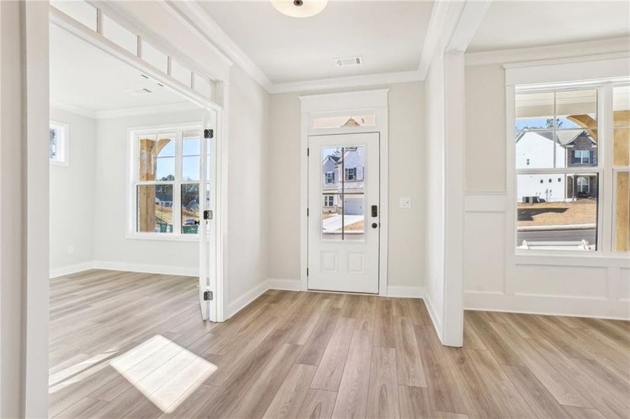 Spacious, unfurnished interior of a new home in Ponderosa Farms Reserve, Gainesville (Image 40).
