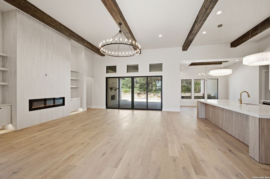 Spacious, unfurnished interior of a new home in , San Antonio (Image 21).