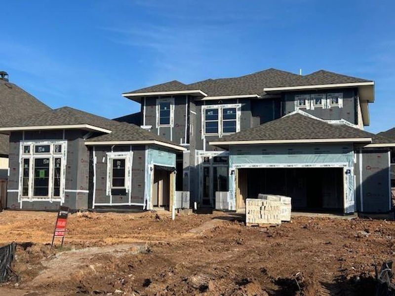 Great modern elevation in spite of not being finished. Great modern elevation in spite of not being finished.