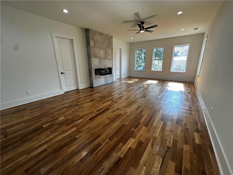 Spacious, unfurnished interior of a new home in , Atlanta (Image 30). Spacious, unfurnished interior of a new home in , Atlanta (Image 30).