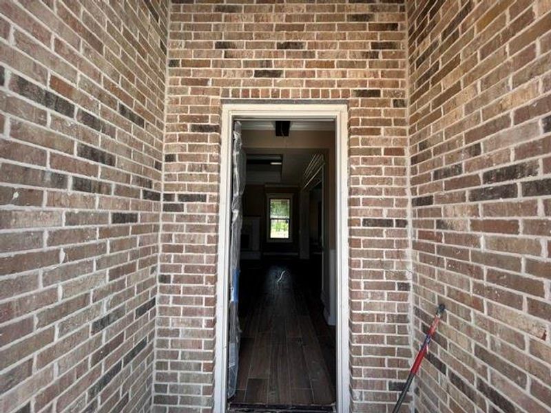 Exterior details and patio area of a home in , Lumberton (Image 2).