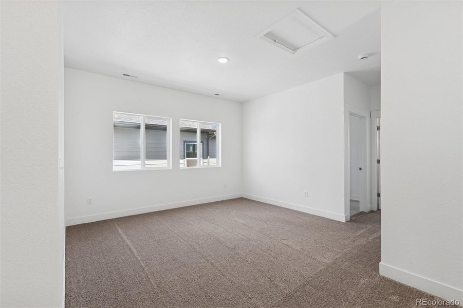 Spacious, unfurnished interior of a new home in Painted Prairie Cottage, Aurora (Image 33).