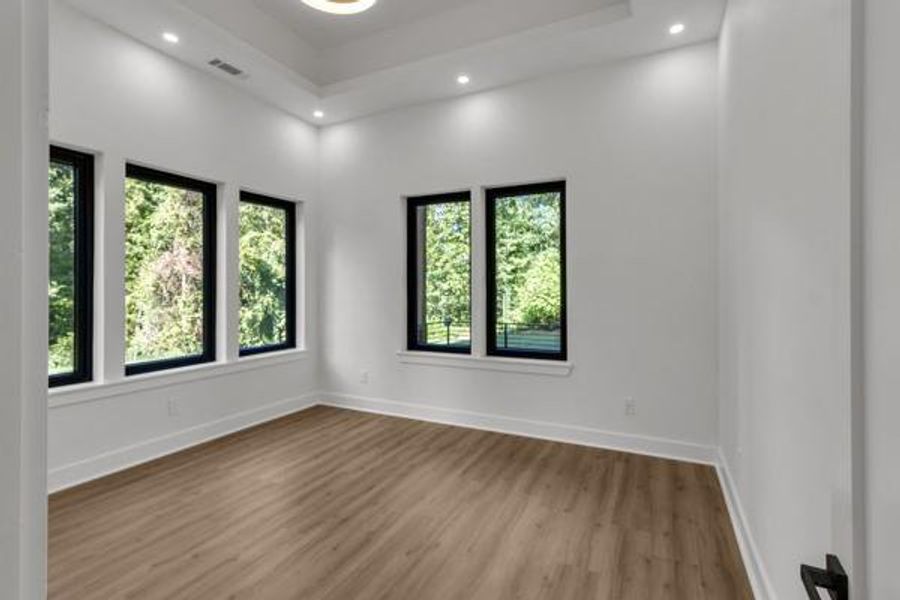Spacious, unfurnished interior of a new home in , Atlanta (Image 85).