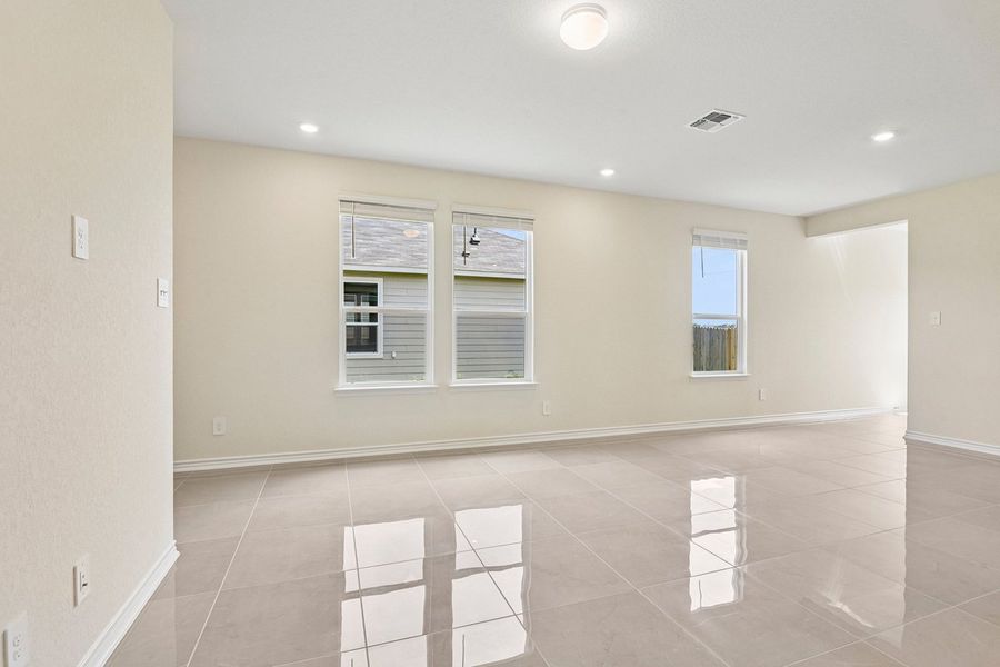Spacious, unfurnished interior of a new home in Woodside Farms, Seguin (Image 14). Spacious, unfurnished interior of a new home in Woodside Farms, Seguin (Image 14).