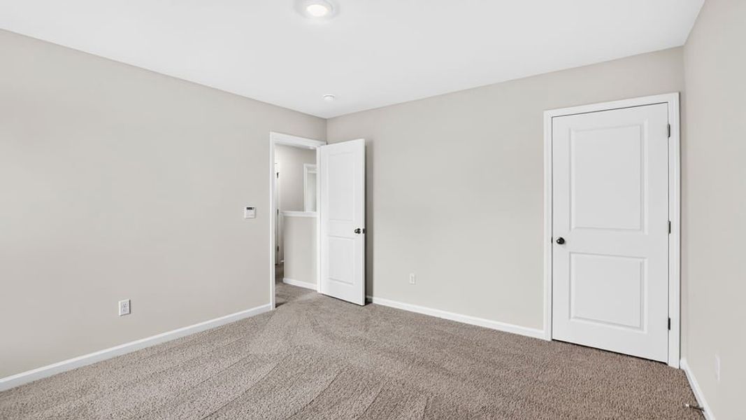 Spacious, unfurnished interior of a new home in Spring Ridge, Anderson (Image 25).