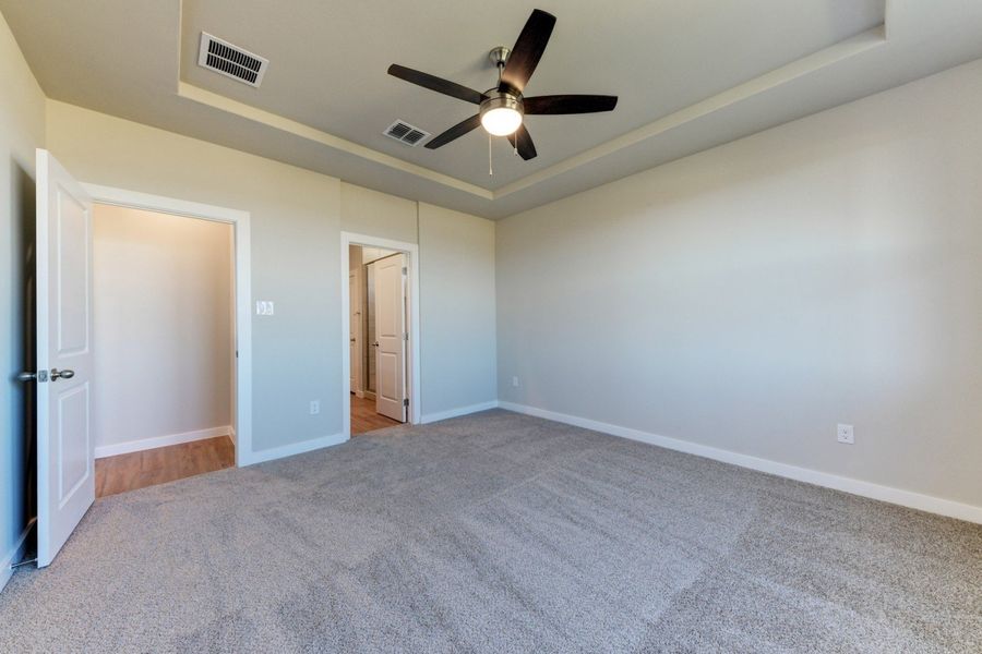Representative unfurnished interior of a home built from the Sophora by Hakes Brothers in Hickory Ridge Estates, Elmendorf (Image 20). Representative unfurnished interior of a home built from the Sophora by Hakes Brothers in Hickory Ridge Estates, Elmendorf (Image 20).