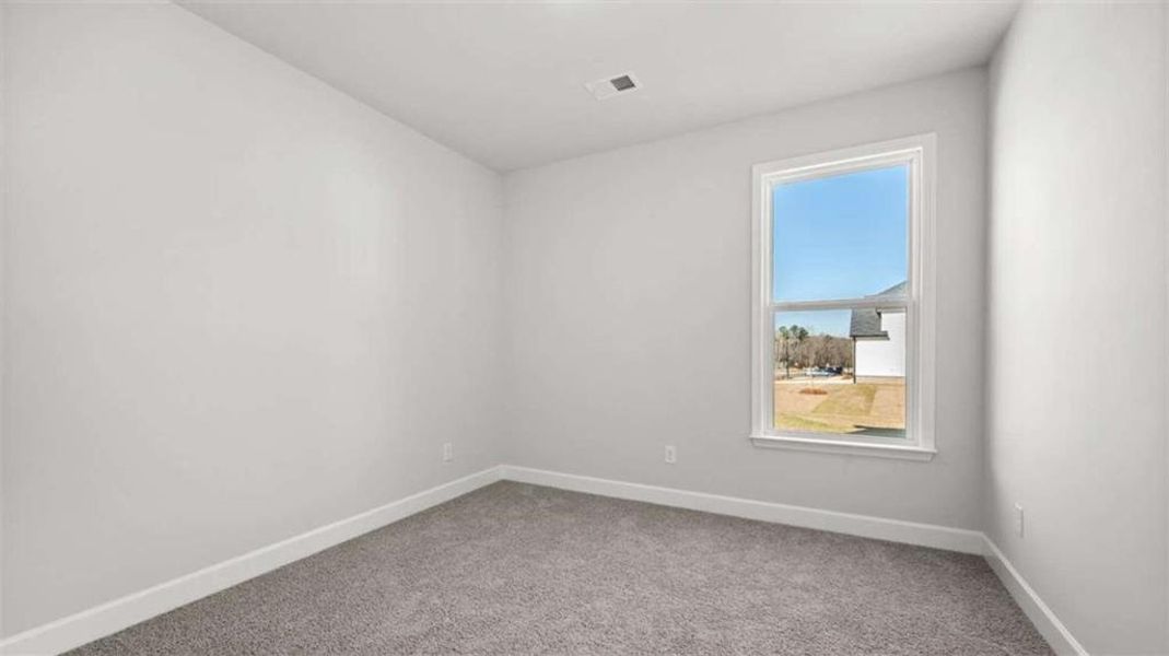 Spacious, unfurnished interior of a new home in Evergreen Crossing, Locust Grove (Image 26).