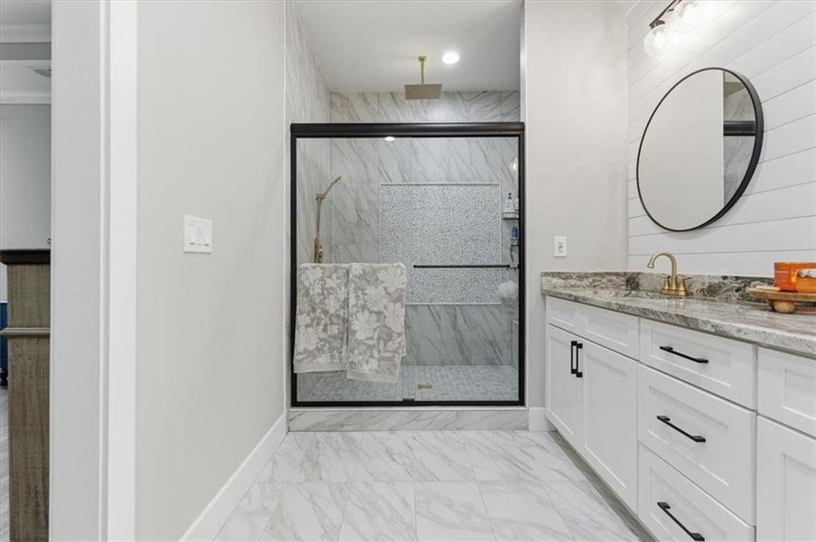 Furnished interior view inside a new home in , Calhoun (Image 16).