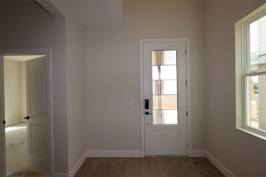 Spacious, unfurnished interior of a new home in Lake Star at Ovation, Winter Garden (Image 8).