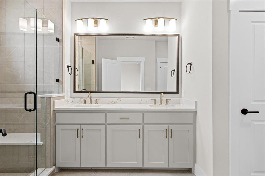 023-2884Enfield-TheColony-TX-75056-PrimaryBathroom.jpg-SMALL 023-2884Enfield-TheColony-TX-75056-PrimaryBathroom.jpg-SMALL