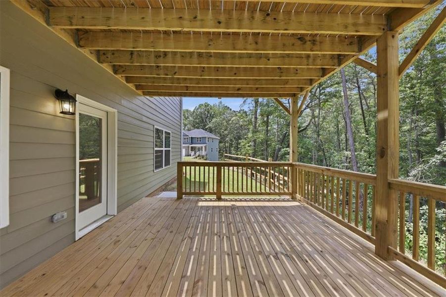 Exterior details and patio area of a home in Tuscany Hills, Douglasville (Image 3).