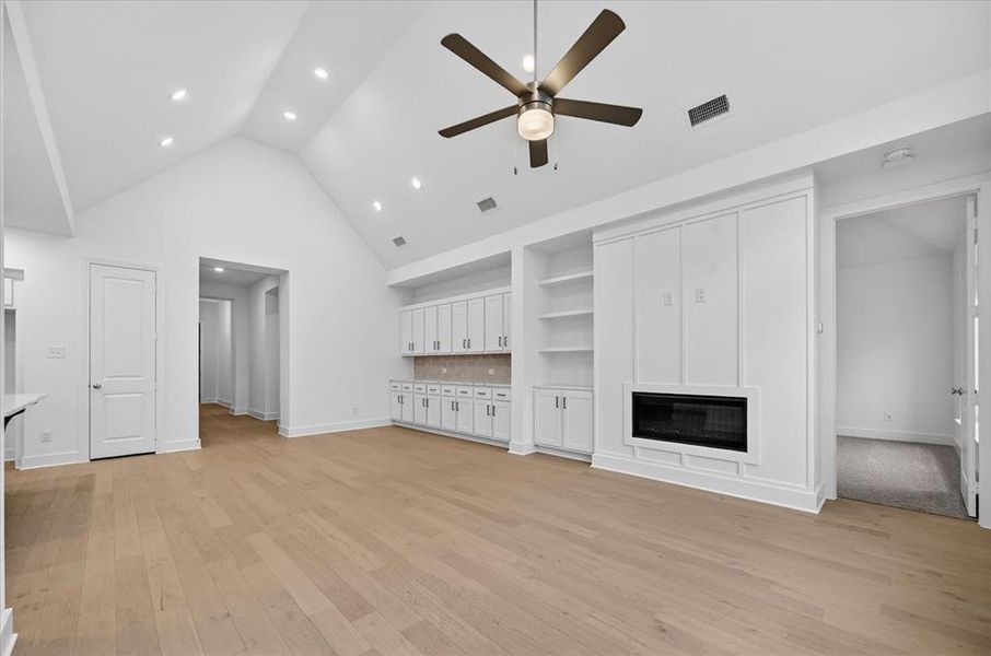 Spacious, unfurnished interior of a new home in Heritage Ranch, Sherman (Image 16).