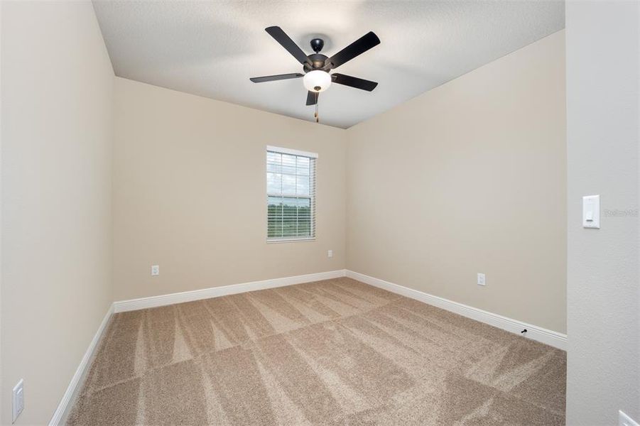Spacious, unfurnished interior of a new home in Reunion Village, Kissimmee (Image 5). Spacious, unfurnished interior of a new home in Reunion Village, Kissimmee (Image 5).