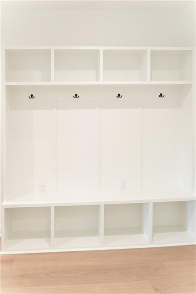 Spacious, unfurnished interior of a new home in , Atlanta (Image 62).