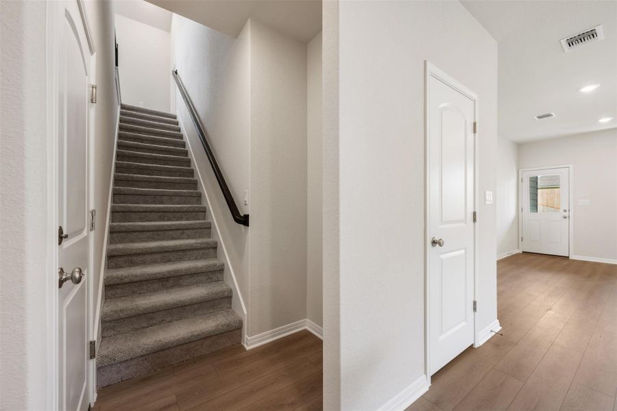 Image 36 of a home in Rolling Glen.