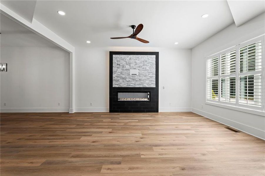 Spacious, unfurnished interior of a new home in , Stockbridge (Image 45).