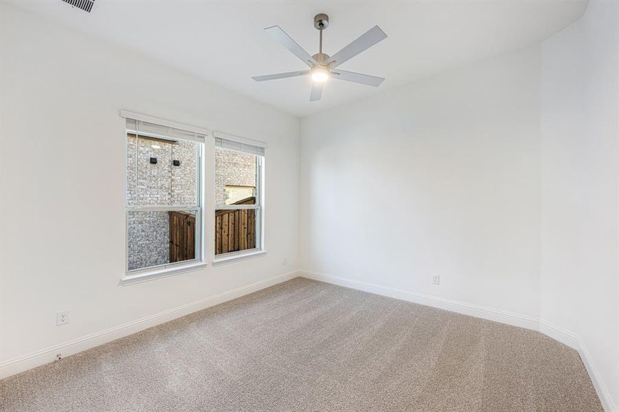 Spacious, unfurnished interior of a new home in Terracina, Rockwall (Image 28).