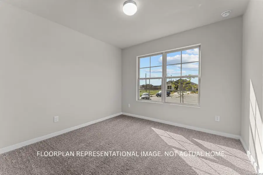 Spacious, unfurnished interior of a new home in Agave, San Antonio (Image 12).