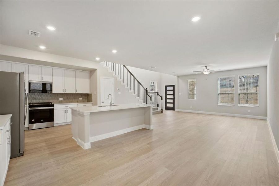 Photo is not of the actual home, but is an inspirational photo of builder’s model home and may depict options, furnishings, and/or decorator features that are not included.