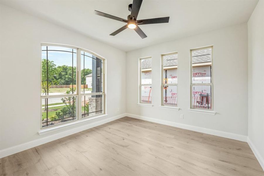 Spacious, unfurnished interior of a new home in Anderson Crossing, Trenton (Image 32).